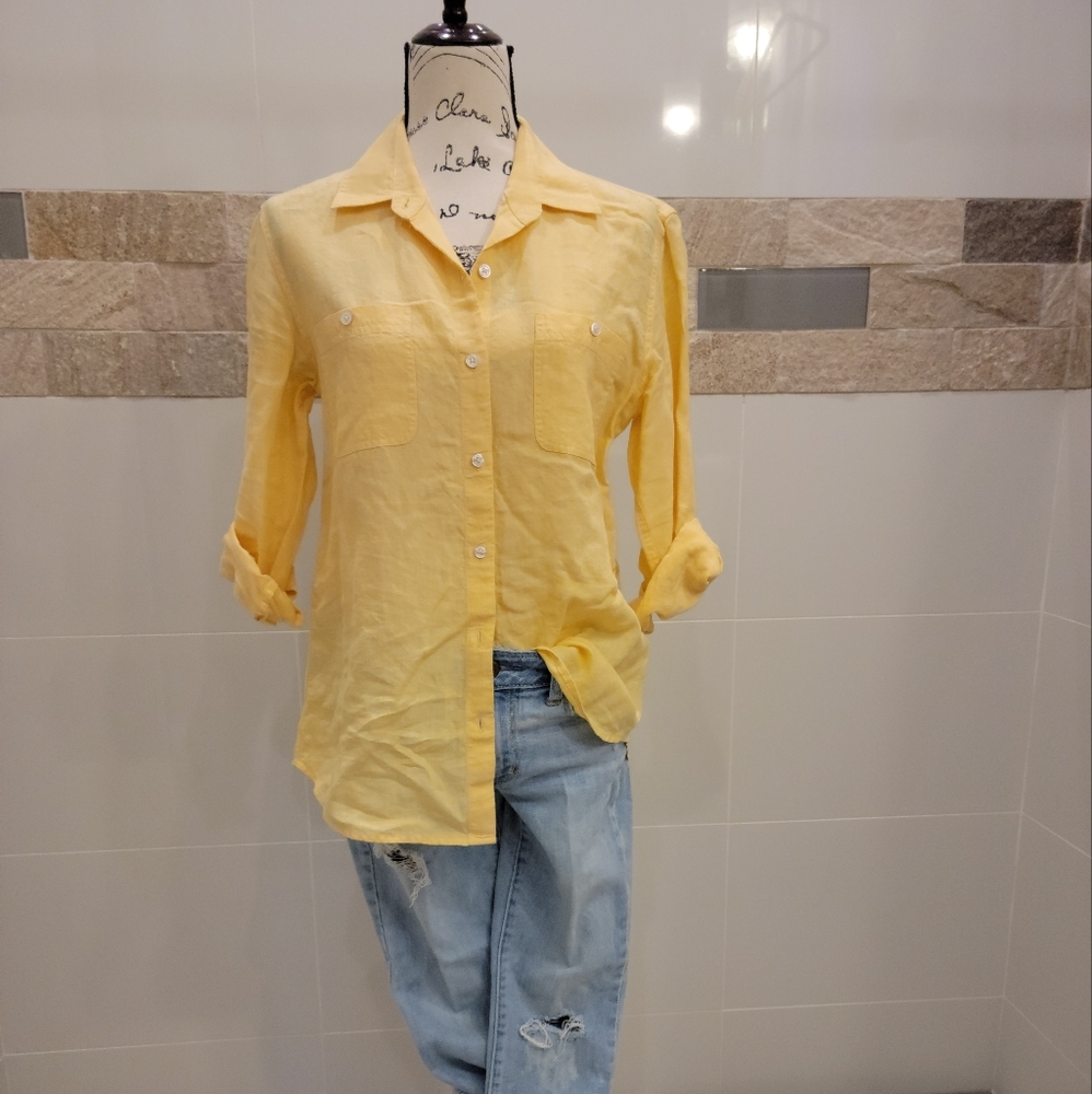 Tommy Bahama oversize linen button shirt. Size small